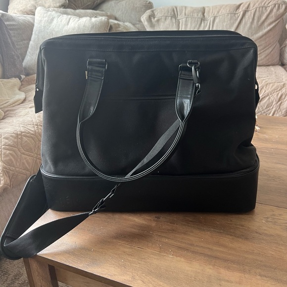 Beis Weekender Bag - Picture 2 of 4